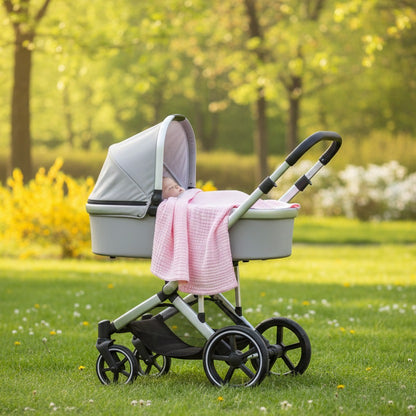 Bébé dort dans poussette avec couverture bébé douce Mousseline Cocooning