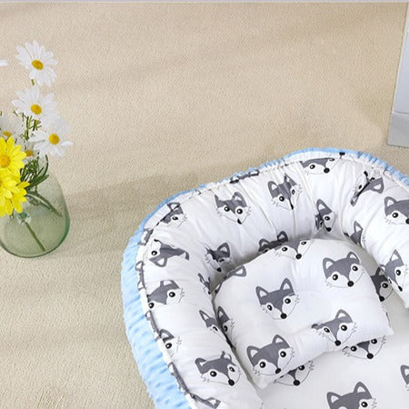 Bebe reducteur de lit renard avec oreiller ergonomique Cocon Maternel