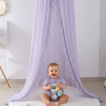 Bébé souriant sous Voile pour lit bebe coin jeux chaleureux Cocon Protecteur