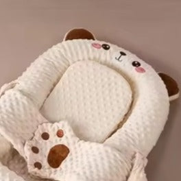 Cocon bébé forme ours avec pattes enveloppantes NidDouceur