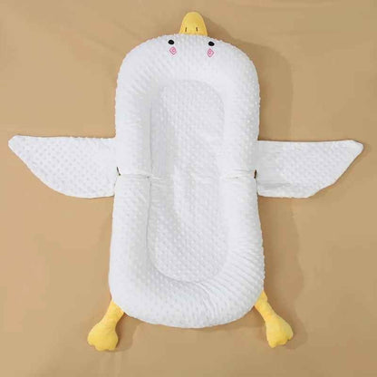 Cocon pour bebe ergonomique forme ludique Plume d'Oie Blanche