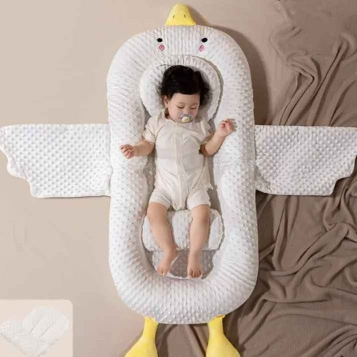 Cocon pour bebe ergonomique sommeil paisible Plume d'Oie Blanche