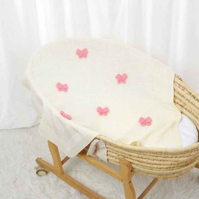Couverture bébé douce tricot dans berceau Papillune