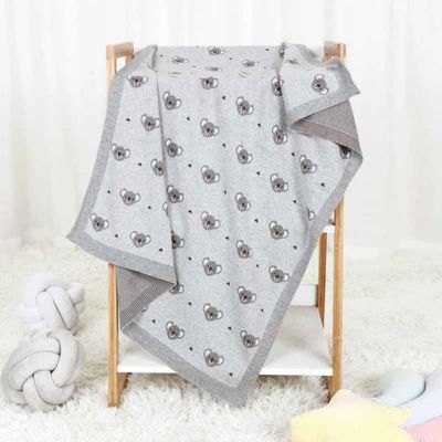 Couverture douce bebe accrochée Brume Koala