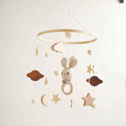 Mobile bébé lapin tricoté Bois et Laine Éveil Artisanal
