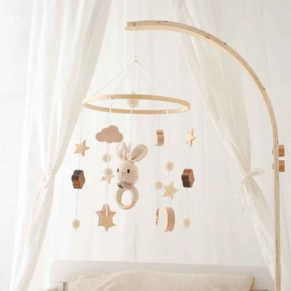 Mobile bébé réconfortant tricoté Bois et Laine Éveil Artisanal