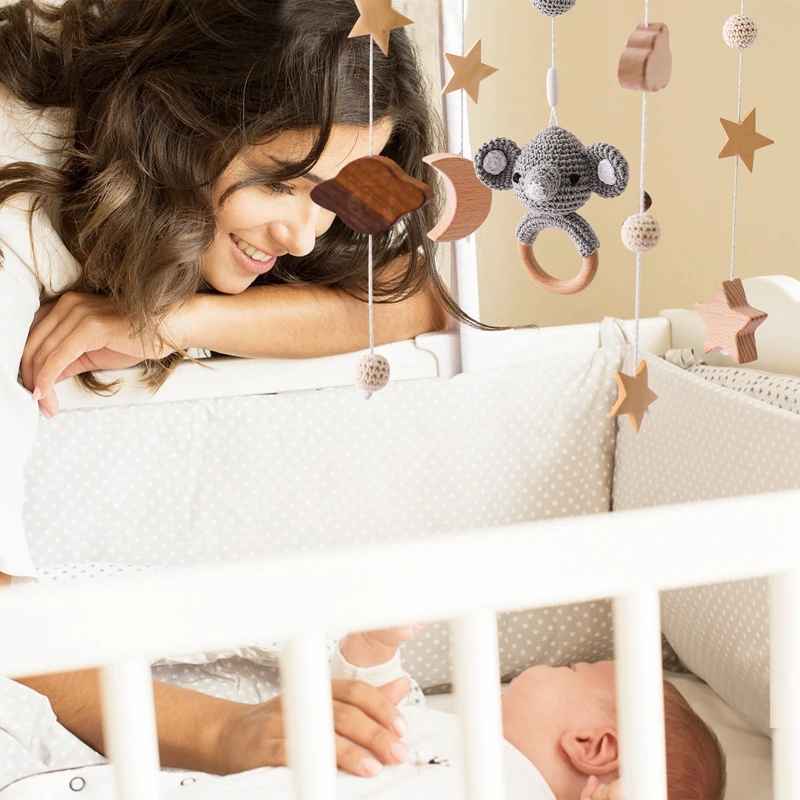 Mobile bébé sommeil paisible tricoté Bois et Laine Éveil Artisanal