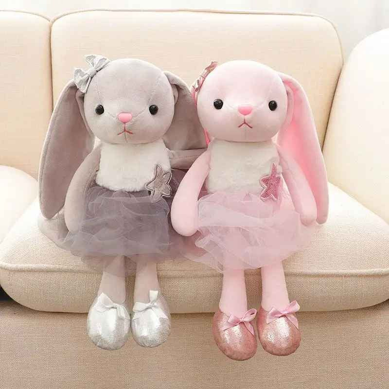 Peluche lapin rose gris assisent sur fauteuil Ballerine Apaisante