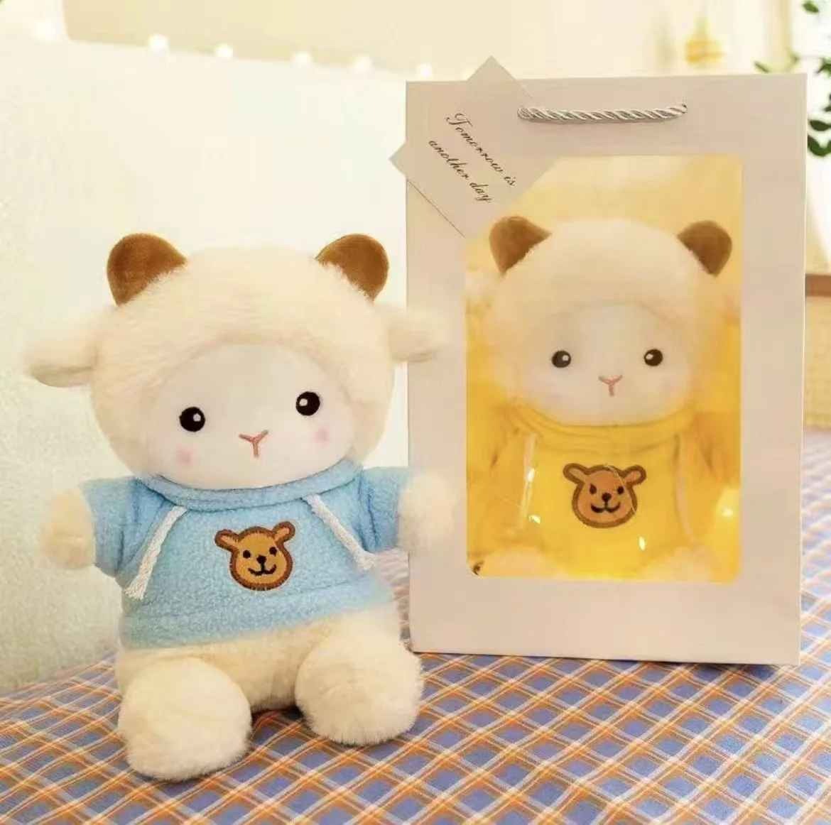 Peluche mouton douce protectrice Doucinou