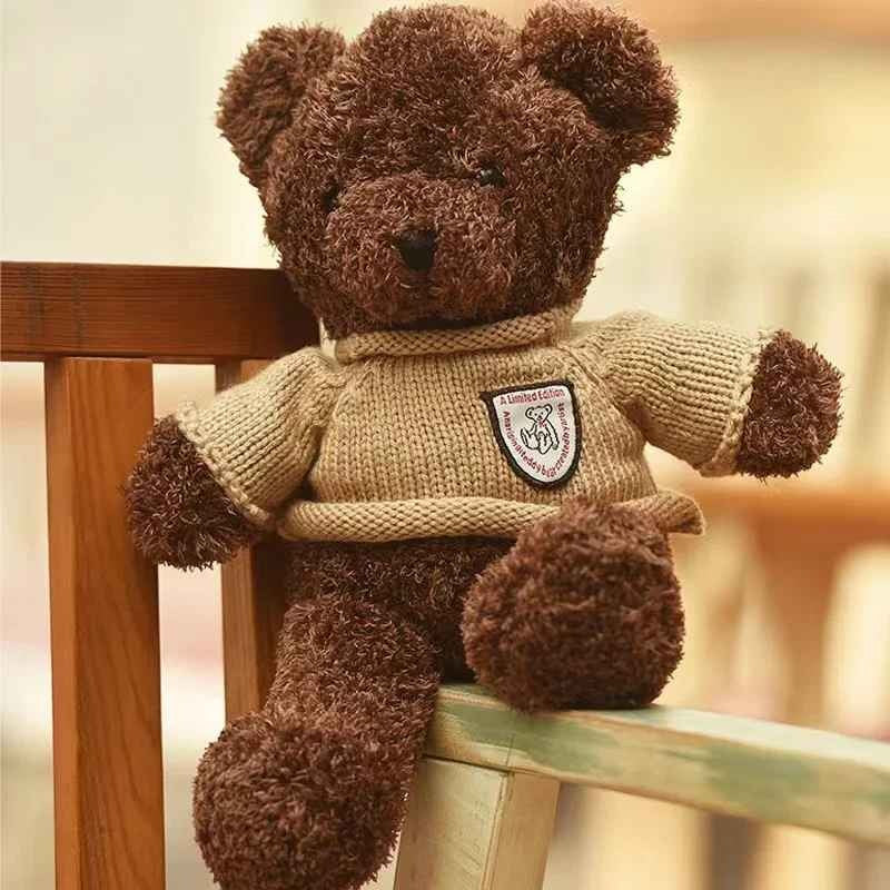 Peluche ours Bruno en pull doux soyeux Doudou Apaisant