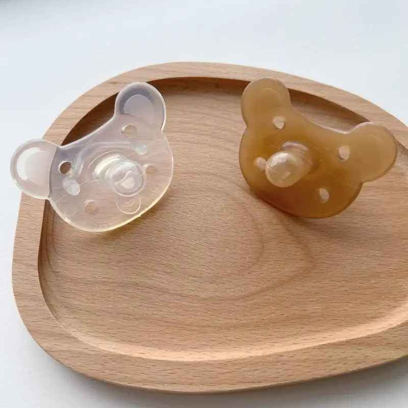 Tétine bébé physiologique avec trou d'aération Petit Ourson