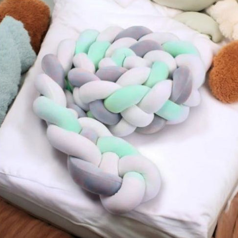 Tresse de lit bébé douce détail CozyKnot Vert Blanc
