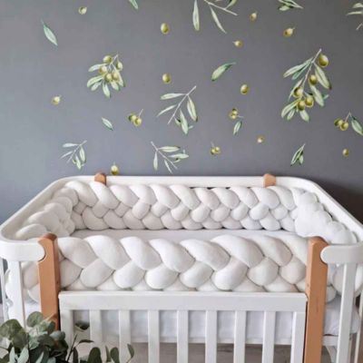 Tresse de lit blanche dans berceau douce TRESSI
