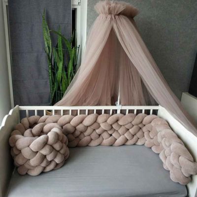 Tresse de lit douce marron dans un Cocoon Max