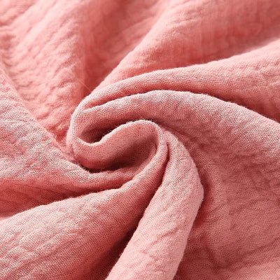 Vue rapprochée sur mousseline couverture bebe babyblanket rose