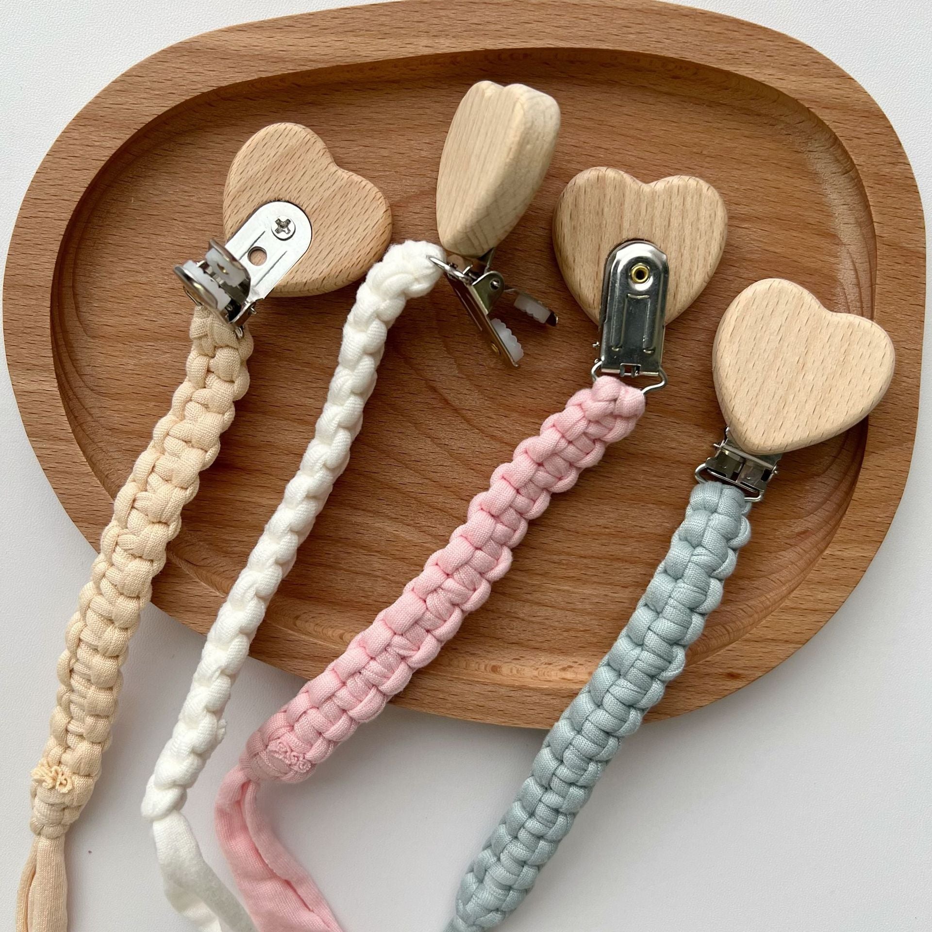 attache tetine avec clip solide Bois de Lune