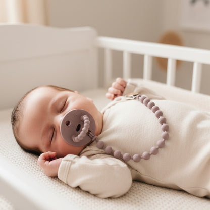 attache tetine douce mauve sommeil serein Douce Nuit