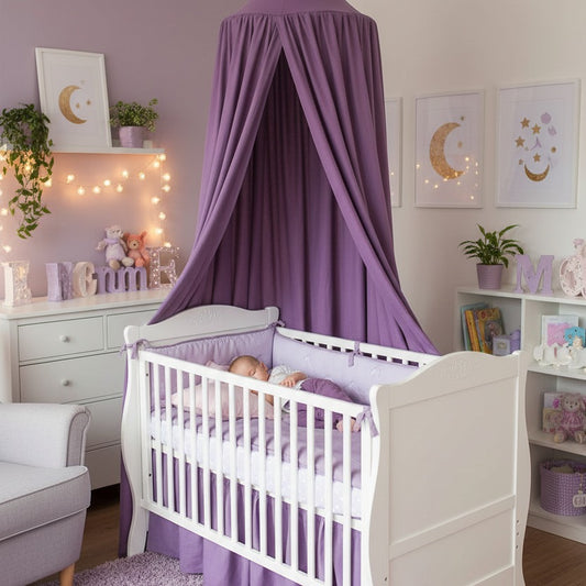 bébé dort dans chambre décorée avec Voile pour lit bebe Cocon Nuit