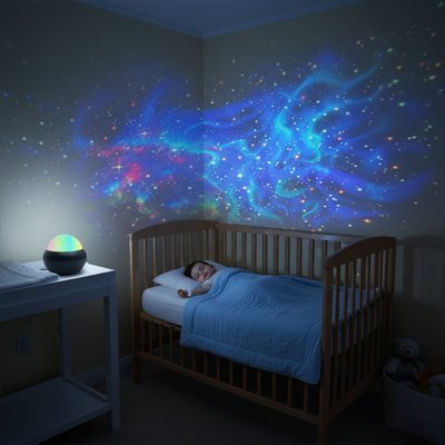 Bébé dort paisiblement dans berceau avec lumière bleue Veilleuse projection - Apaisante