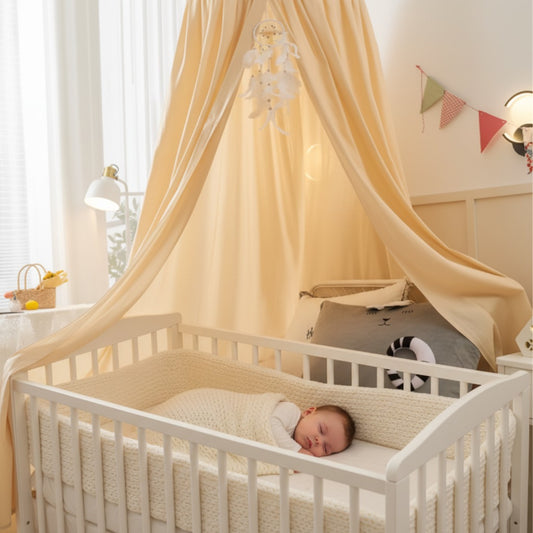 ciel de lit bébé beige espace douillet cocon apaisant