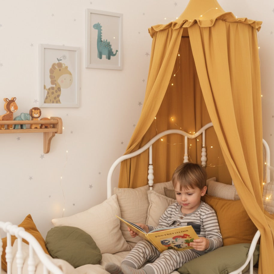 ciel de lit bébé jaune moutarde coin lecture fait main