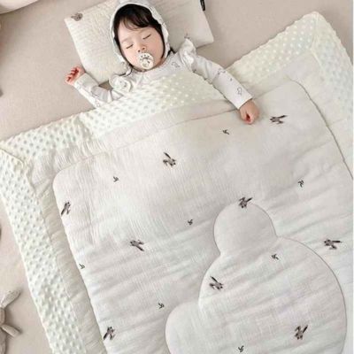 Couverture bebe cotonneuse sommeil profond SweetSleep