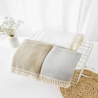 couverture-bebe-douce-beige-blanche-grise-cotela