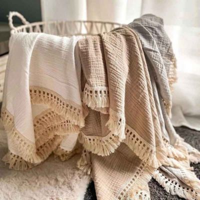 Couverture bebe douce dans panier COTELA