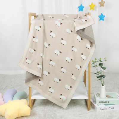 Couverture bébé douce légère mouton accrochée beige Sheepy