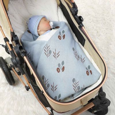 Couverture bébé douce sommeil confortable dans berceau Pétale