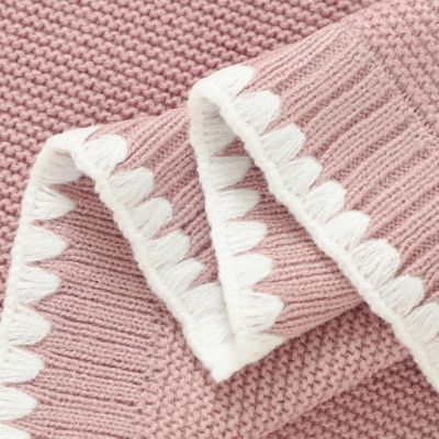 Couverture bébé douce tricot détail SoftNest