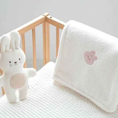 Couverture douce bebe légère motif lapin Câlin Flanelle