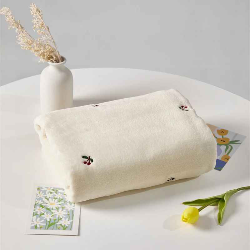 couverture pour lit bebe polaire douce tendre Douceur Apaisante