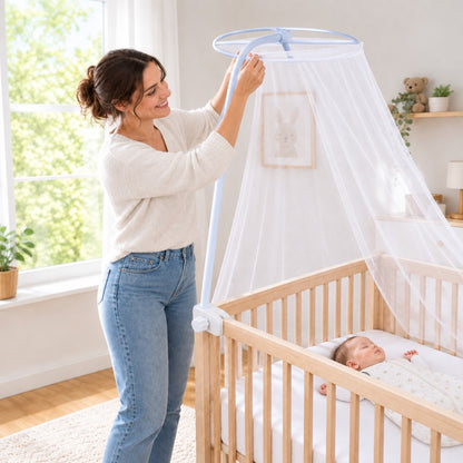maman accroche moustiquaire sur support ciel de lit bébé resistant stable réglable