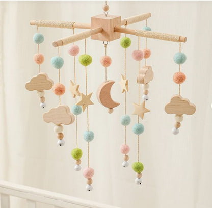Mobile bébé doux artisanal Planètes Éveil Paisible