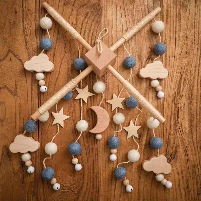 Mobile bébé doux réconfortant-Planètes Éveil Paisible