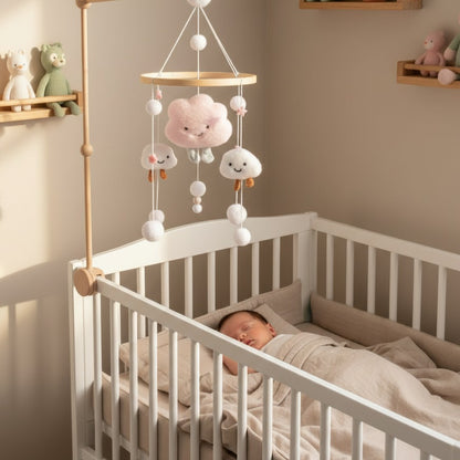 mobile bébé sommeil serein nuages souriants