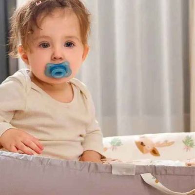 Réducteur de lit bébé léger rassurant NidPortablePourBébé Cerf