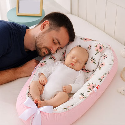Réducteur de lit bébé sommeil serein NidPortableBébé Rose