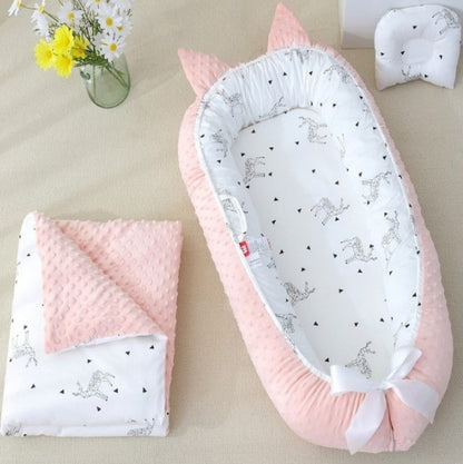 reducteur de lit cocon avec couverture-oreiller enveloppant
