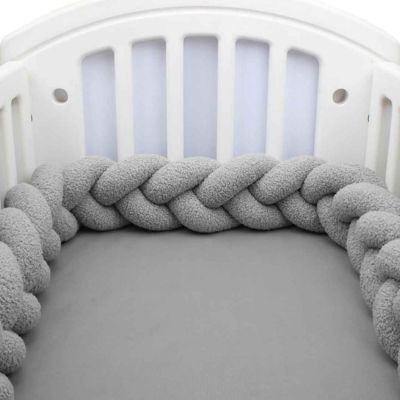 Tour de lit tresse douce rassurante nuage d'agneau