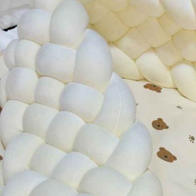 Tresse de lit bebe apaisante tendance COCOONIX