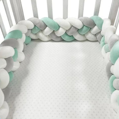 tresse de lit bébé confortable dans berceau CozyKnot Vert Blanc